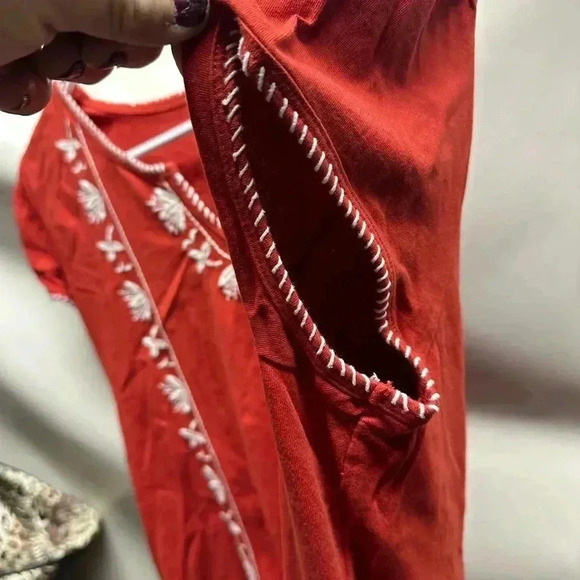 St. John’s bay size xl  women’s decorated short sleeve blouse - Picture 2 of 3